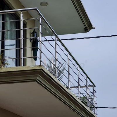1500mm solides solubles clôturant la balustrade 1.2mm 1.5mm solides solubles 201 d'escalier miroir 304 316 poli pour la décoration à la maison de balcon