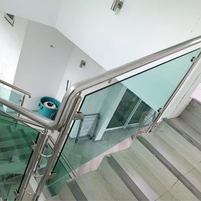 Barrière en verre Good Corrosion Resistant de balustrade de l'acier inoxydable 1.2mm 1.5mm 2mm Inox
