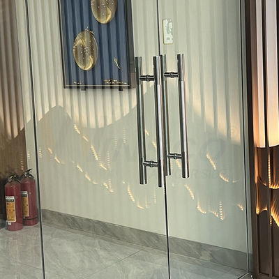 Le miroir de fabrication en métal d'acier inoxydable de couleurs primaires a fini la fabrication faite sur commande de poignée de porte