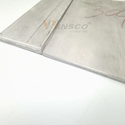 plaque d'acier inoxydable laminée à chaud AISI 201 de 2438mm épaisseur 304 316 faite sur commande