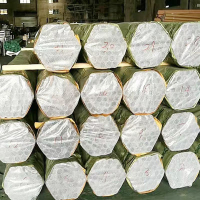 Aisi 201 tuyau soudé par place de petite taille de rond d'Inox de tube capillaire de l'acier inoxydable 304 316 a adapté aux besoins du client