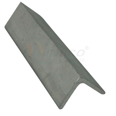 Barre à angle égal en acier inoxydable laminé à froid à incision lisse TP 201 304 316 en acier inoxydable laminé à chaud