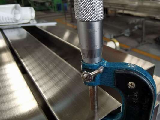 Alliage d'acier austénitique résistant à la chaleur pour verre de 12 mm et 24 mm d'épaisseur