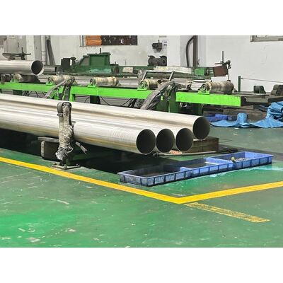 Tubes rondes en acier inox inox de grande épaisseur de 127 mm de diamètre, résistantes à la corrosion et à haute résistance pour les équipements médicaux, l'aérospatiale et les projets en milieu hostile.