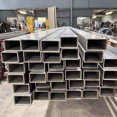 Tube rectangulaire soudé en acier inoxydable de grande taille 150x300mm SS201 SS304 SS316 pour la construction et la fabrication